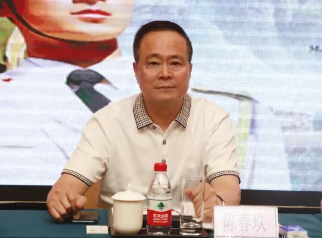 北京福建企業(yè)總商會(huì)黨委書記、會(huì)長陳春玖